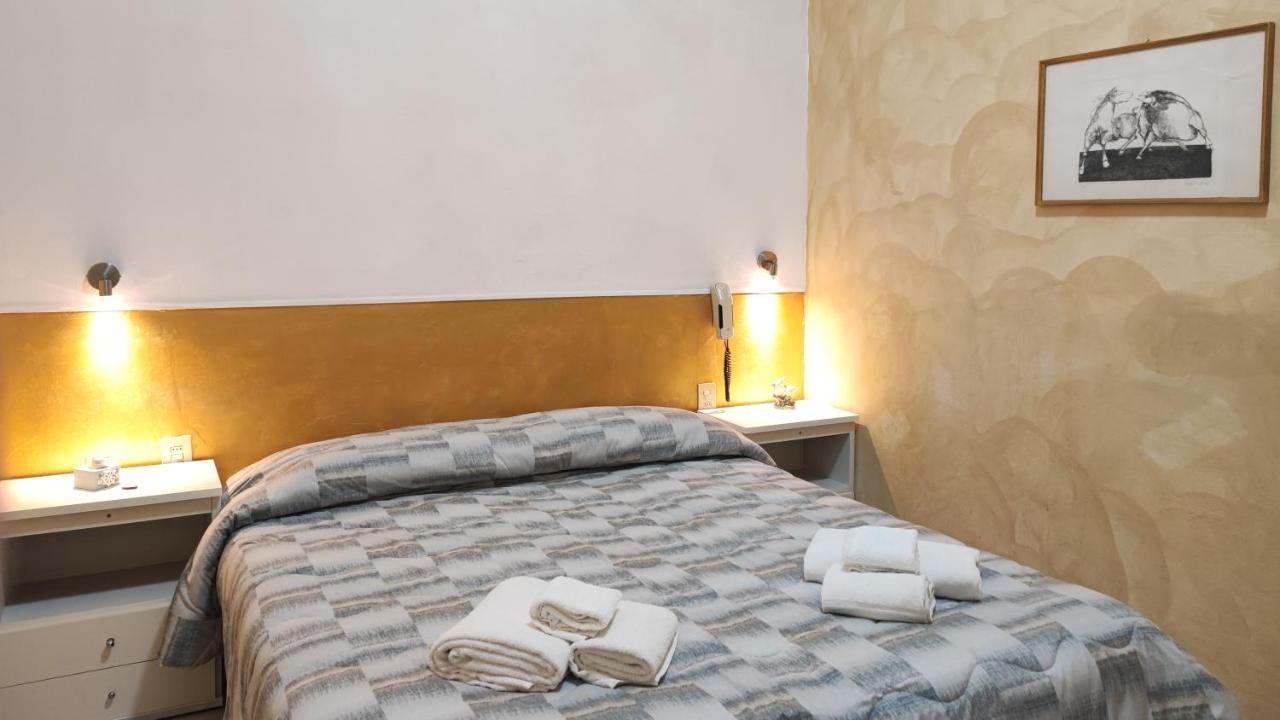 Hotel Il Ponte Cecina  Bagian luar foto