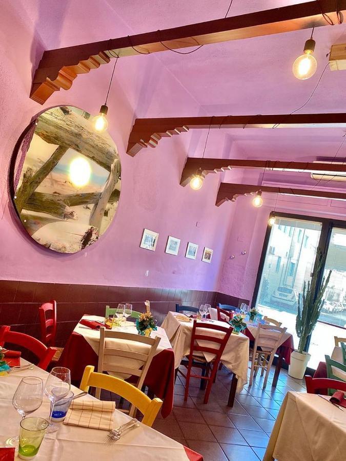 Hotel Il Ponte Cecina  Bagian luar foto