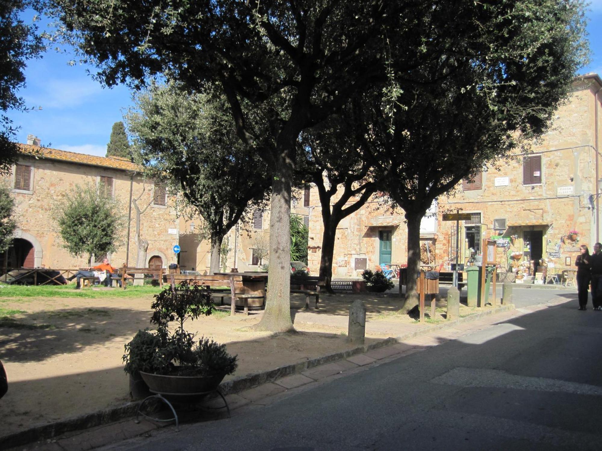 Hotel Il Ponte Cecina  Bagian luar foto