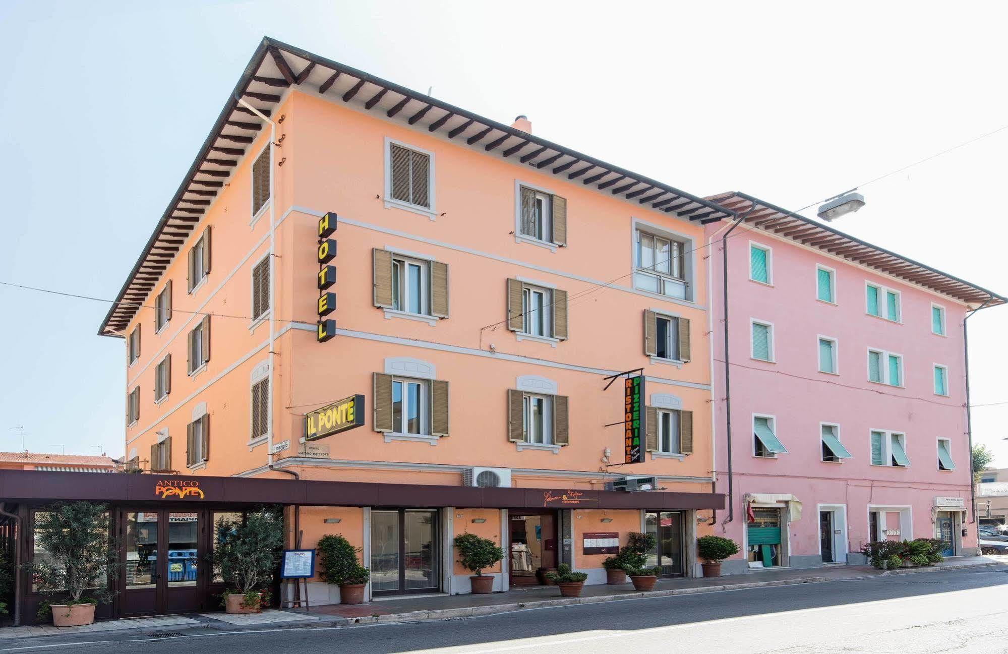 Hotel Il Ponte Cecina  Bagian luar foto